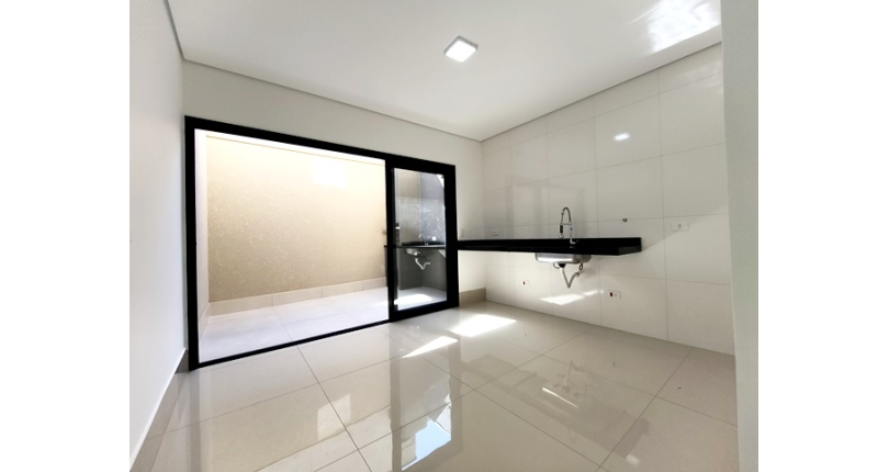 Lindo Sobrado novo à venda no Bairro do Jardim Maristela na Rua Horácio Romeu 186