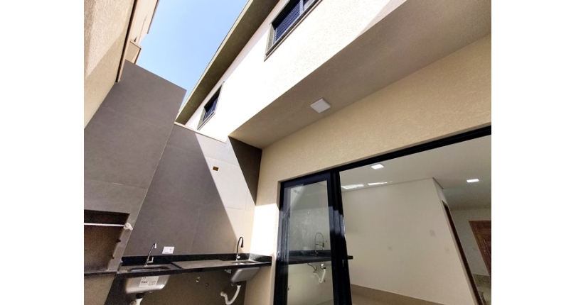 Lindo Sobrado novo à venda no Bairro do Jardim Maristela na Rua Horácio Romeu 186