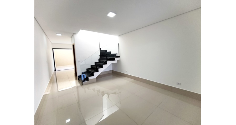  Lindo Sobrado novo à venda no Bairro do Jardim Maristela na Rua Horácio Romeu 188