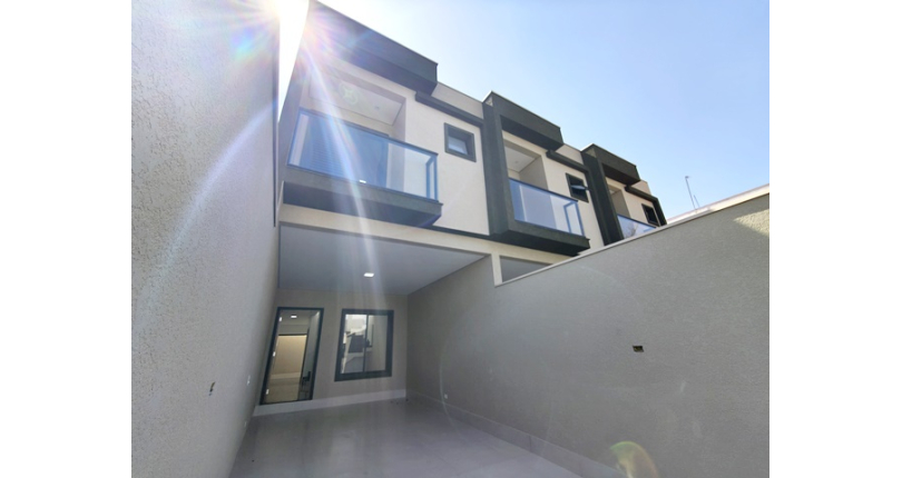  Lindo Sobrado novo à venda no Bairro do Jardim Maristela na Rua Horácio Romeu 188