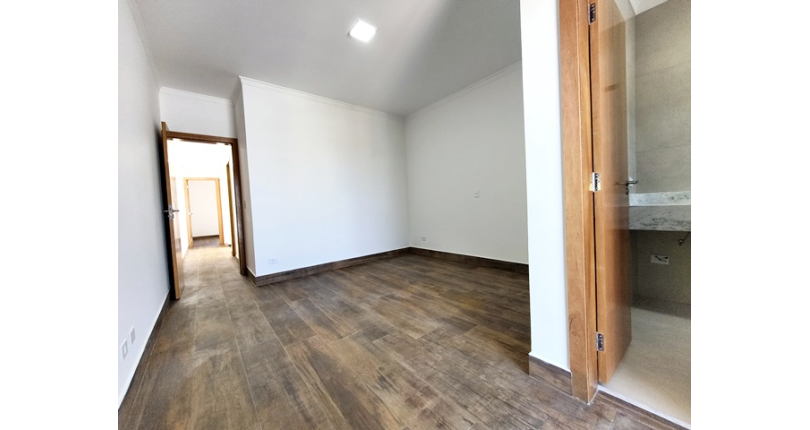  Lindo Sobrado novo à venda no Bairro do Jardim Maristela na Rua Horácio Romeu 188