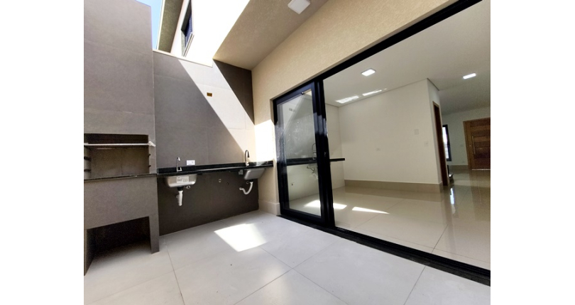  Lindo Sobrado novo à venda no Bairro do Jardim Maristela na Rua Horácio Romeu 188