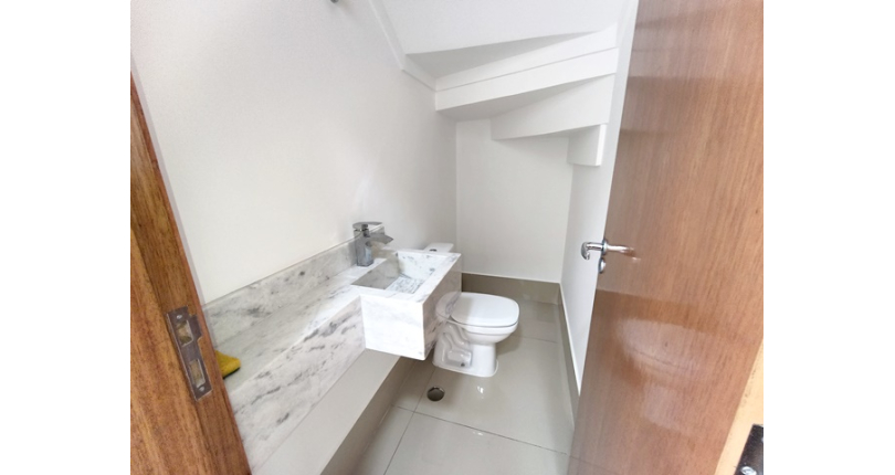  Lindo Sobrado novo à venda no Bairro do Jardim Maristela na Rua Horácio Romeu 190