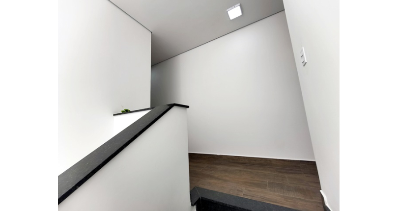  Lindo Sobrado novo à venda no Bairro do Jardim Maristela na Rua Horácio Romeu 190