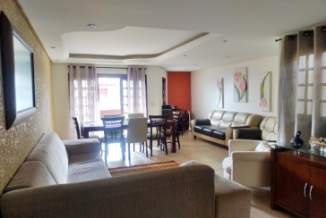 Belo Sobrado à venda no Bairro do Jardim Santa Fé (Zona Oeste) 