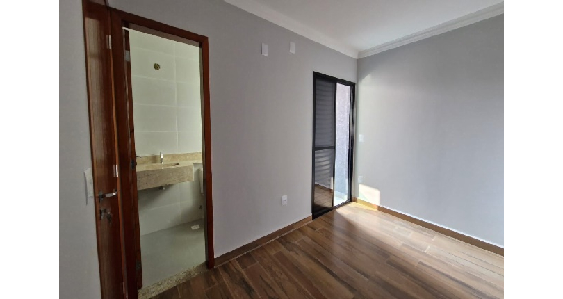 Lindo Sobrado novo à venda na Chácara São João na Rua Flor de Couro 63