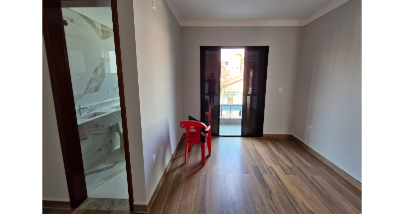 Lindo Sobrado novo à venda na Chácara São João na Rua Flor de Couro 63