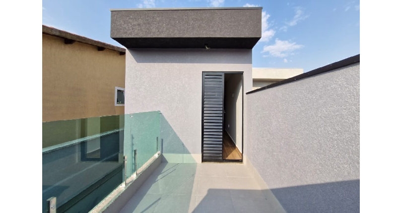 Lindo Sobrado novo à venda na Chácara São João na Rua Flor de Couro 63