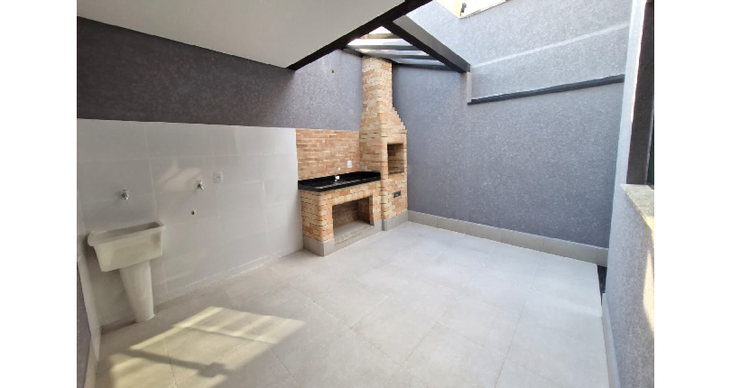 Lindo Sobrado novo à venda na Chácara São João na Rua Flor de Couro 63