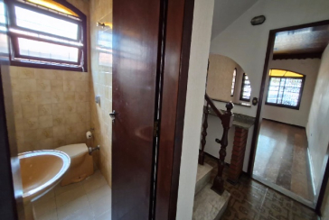 Sobrado à venda no Bairro da Vila Santa Edwiges na Rua Físico Lawrence