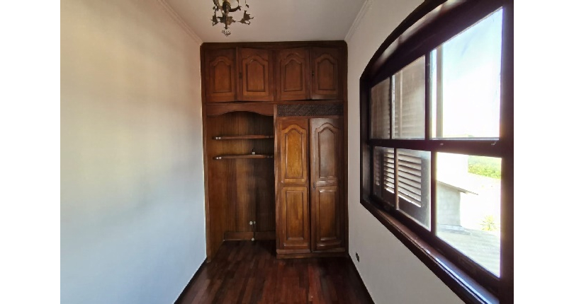 Sobrado à venda no Bairro da Vila Santa Edwiges na Rua Físico Lawrence