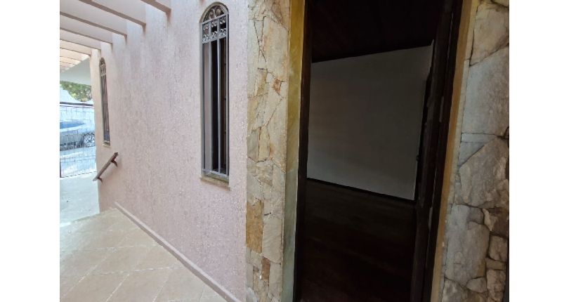 Sobrado à venda no Bairro da Vila Santa Edwiges na Rua Físico Lawrence