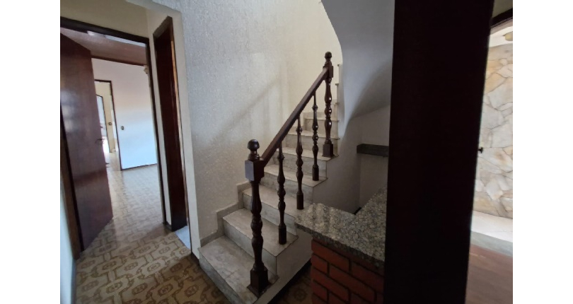 Sobrado à venda no Bairro da Vila Santa Edwiges na Rua Físico Lawrence