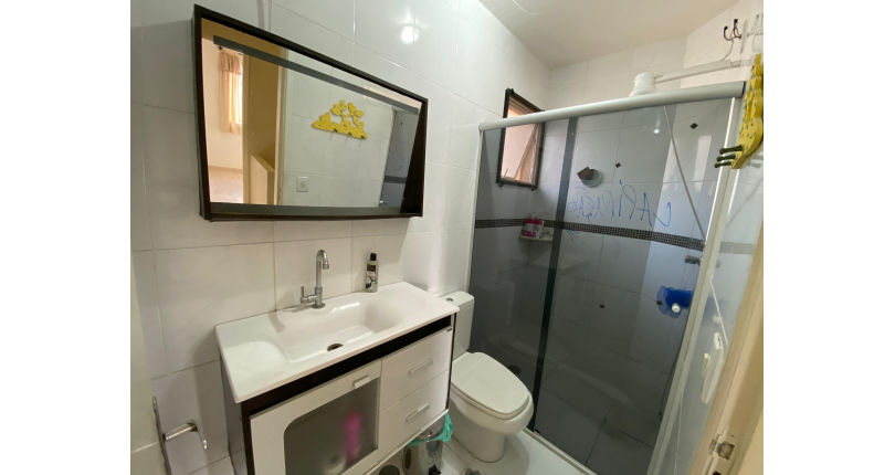 Lindo Sobrado à venda no Bairro do Jaraguá na Rua Professor Nobil Marcacini 39, no Condomínio Villagio Di Torino,