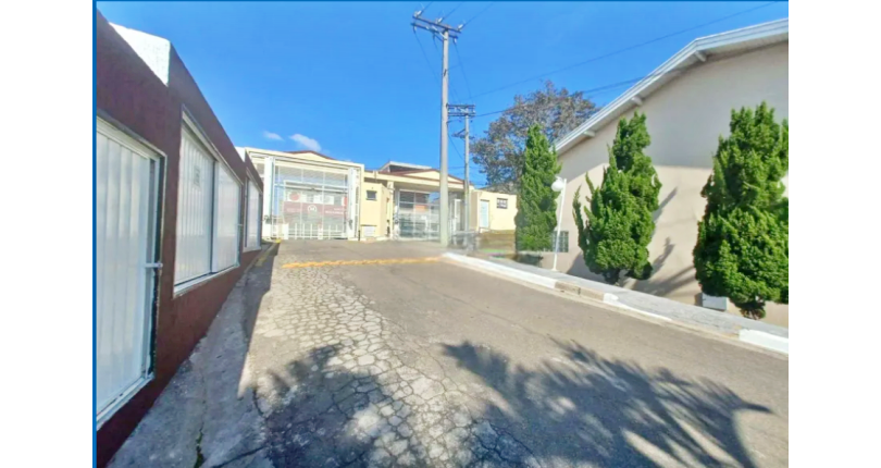 Sobrado à venda no Bairro do Jardim Jaraguá na Rua Francisco Bellazzi 120