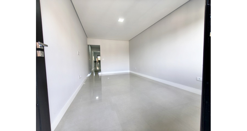 Lindo Sobrado novo à venda no Bairro do Jardim Maristela na Rua Coronel Augusto Machado 330