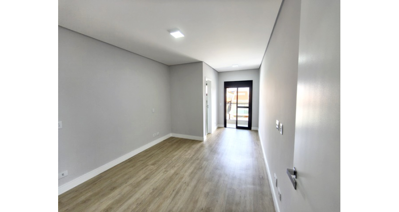 Lindo Sobrado novo à venda no Bairro do Jardim Maristela na Rua Coronel Augusto Machado 330