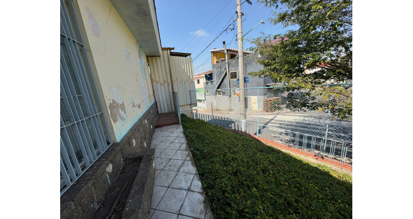 Casa Comercial à venda no Jardim São José (Zona Norte) 