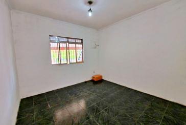 Casa Térrea à venda no Bairro do Parque Panamericano na Estrada do Corredor,