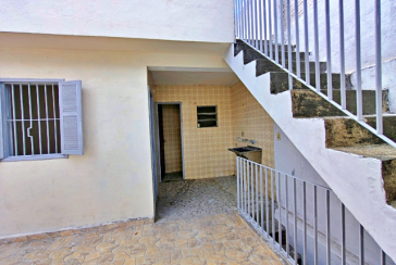 Casa Térrea à venda no Bairro do Parque Panamericano na Estrada do Corredor,