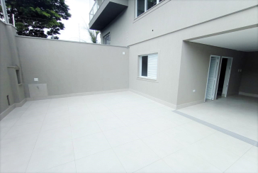 Sobrado novo à venda no Bairro do Parque São Domingos na Rua Doutor Odon Carlos de Figueiredo Ferraz 855