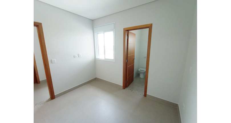 Sobrado novo à venda no Bairro do Parque São Domingos na Rua Doutor Odon Carlos de Figueiredo Ferraz 855