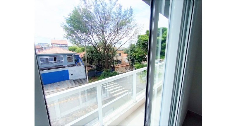 Sobrado novo à venda no Bairro do Parque São Domingos na Rua Doutor Odon Carlos de Figueiredo Ferraz 855