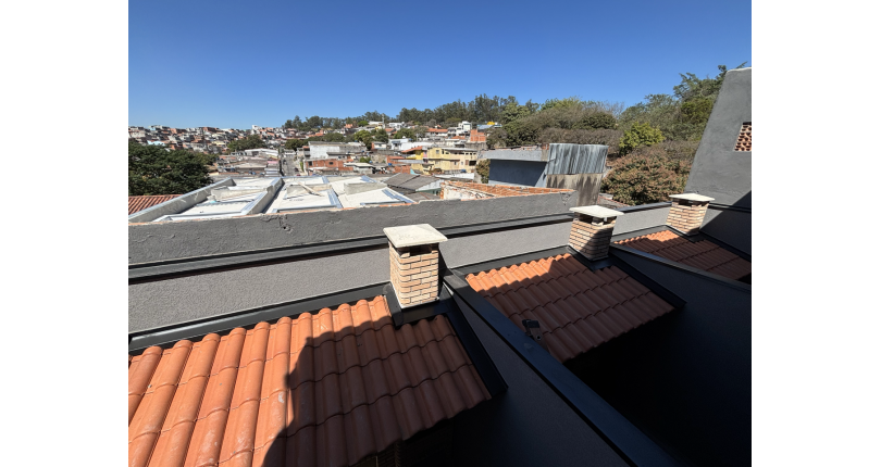 Sobrado em construção novo à venda no Bairro da Vila Perus na Rua Roque Callage 276