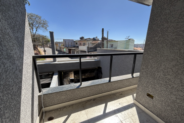 Sobrado em construção novo à venda no Bairro da Vila Perus na Rua Roque Callage 274