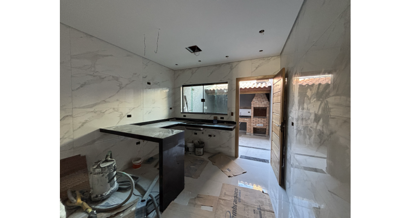 Sobrado em construção novo à venda no Bairro da Vila Perus na Rua Roque Callage 274