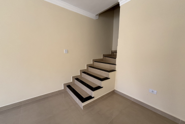  Sobrado novo à venda no Bairro do Jardim Russo na Rua Padre Diogo Antônio Feijó,