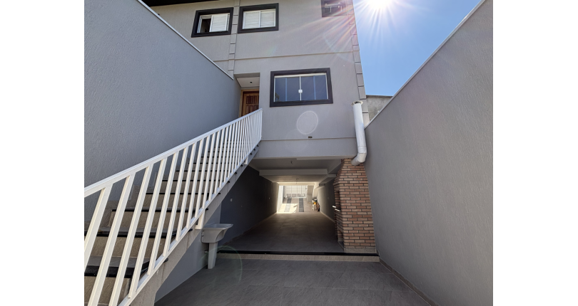  Sobrado novo à venda no Bairro do Jardim Russo na Rua Padre Diogo Antônio Feijó,