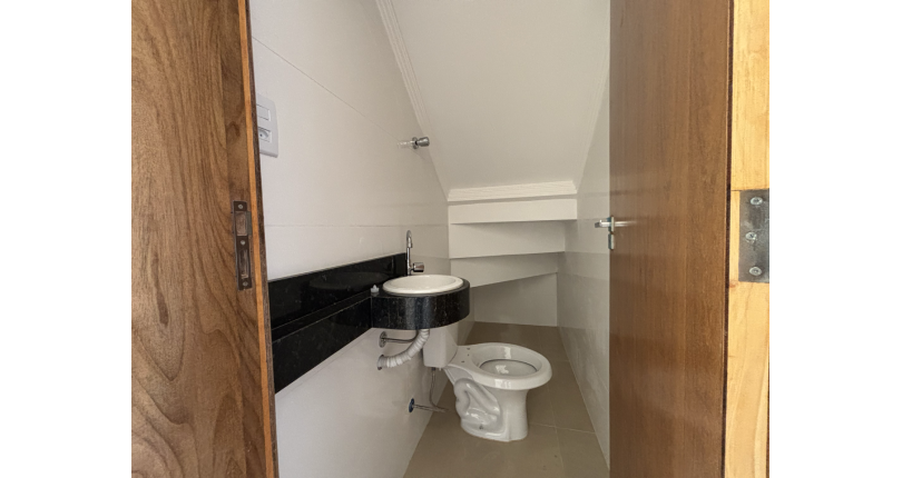  Sobrado novo à venda no Bairro do Jardim Russo na Rua Padre Diogo Antônio Feijó,