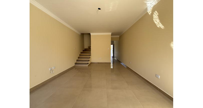  Sobrado novo à venda no Bairro do Jardim Russo na Rua Padre Diogo Antônio Feijó,