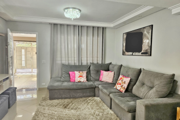 Sobrado à venda no Bairro do Jardim Felicidade (Zona Oeste) na Rua Rosálio José da Conceição 