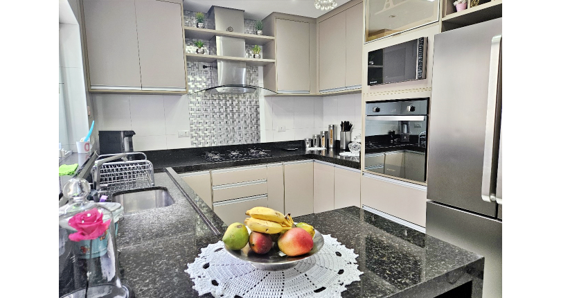 Sobrado à venda no Bairro do Jardim Felicidade (Zona Oeste) na Rua Rosálio José da Conceição 