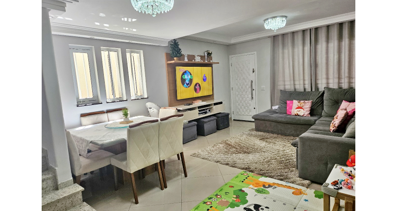 Sobrado à venda no Bairro do Jardim Felicidade (Zona Oeste) na Rua Rosálio José da Conceição 