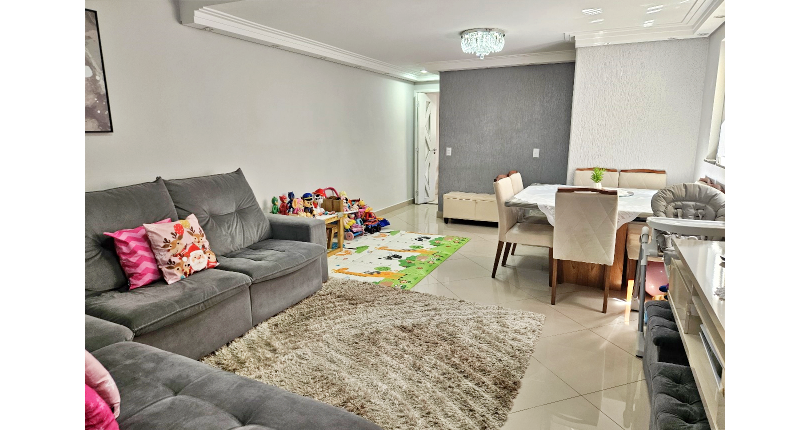 Sobrado à venda no Bairro do Jardim Felicidade (Zona Oeste) na Rua Rosálio José da Conceição 