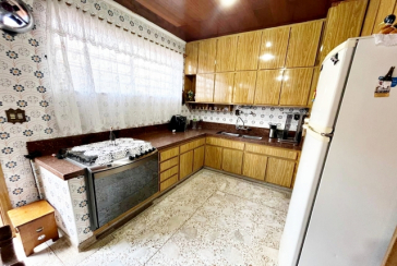 Casa assobradada à venda no Bairro da Vila Pereira Barreto na Rua Coronel Gordinho Filho