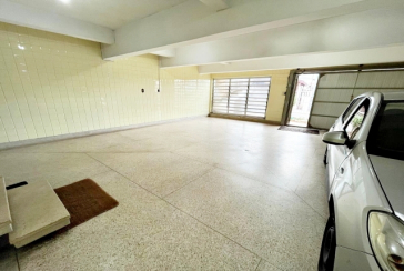 Casa assobradada à venda no Bairro da Vila Pereira Barreto na Rua Coronel Gordinho Filho