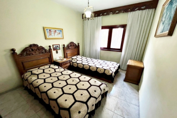 Casa assobradada à venda no Bairro da Vila Pereira Barreto na Rua Coronel Gordinho Filho