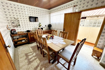 Casa assobradada à venda no Bairro da Vila Pereira Barreto na Rua Coronel Gordinho Filho