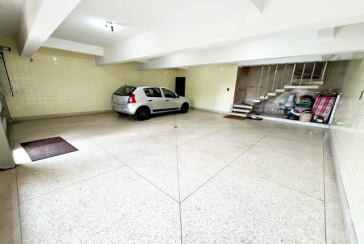 Casa assobradada à venda no Bairro da Vila Pereira Barreto na Rua Coronel Gordinho Filho