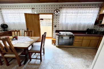 Casa assobradada à venda no Bairro da Vila Pereira Barreto na Rua Coronel Gordinho Filho