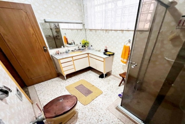 Casa assobradada à venda no Bairro da Vila Pereira Barreto na Rua Coronel Gordinho Filho