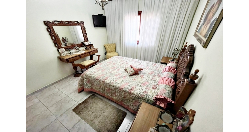 Casa assobradada à venda no Bairro da Vila Pereira Barreto na Rua Coronel Gordinho Filho