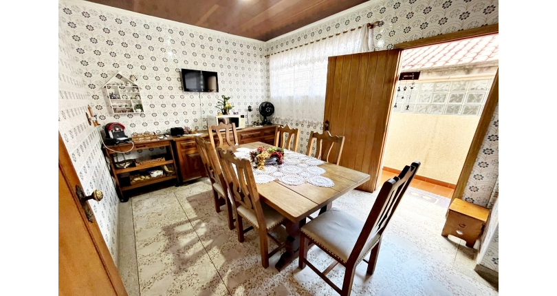 Casa assobradada à venda no Bairro da Vila Pereira Barreto na Rua Coronel Gordinho Filho