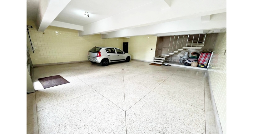 Casa assobradada à venda no Bairro da Vila Pereira Barreto na Rua Coronel Gordinho Filho