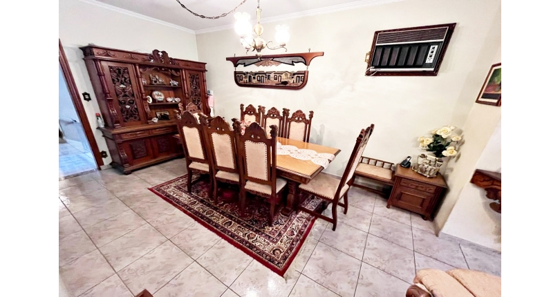 Casa assobradada à venda no Bairro da Vila Pereira Barreto na Rua Coronel Gordinho Filho