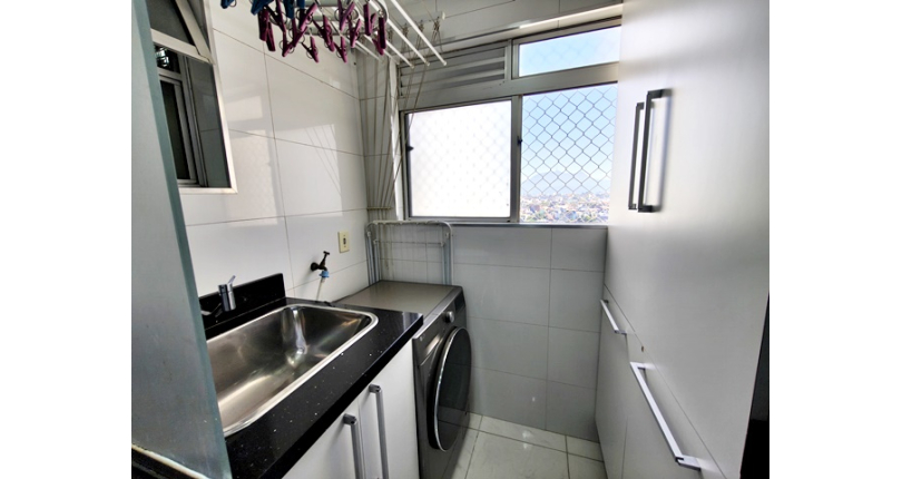 Apartamento à venda no Bairro do Parque Maria Domitila na Rua Willis Roberto Banks 401,  no Condomínio Side Park